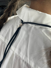 Load image into Gallery viewer, Flower string choker (DROP 2)