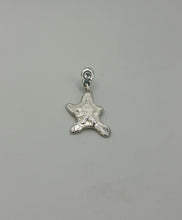 Load image into Gallery viewer, Flower Splash single earring