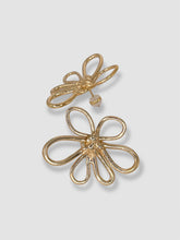 Load image into Gallery viewer, 3D Big Flower Earrings