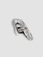 Load image into Gallery viewer, Cut Out Flower Ring