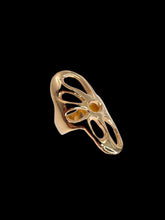 Load image into Gallery viewer, Cut Out Flower Ring