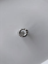 Load image into Gallery viewer, O.A Crater Signet ring
