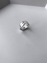 Load image into Gallery viewer, O.A. Small Melting band