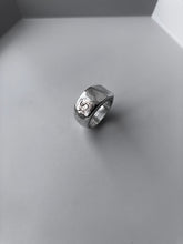 Load image into Gallery viewer, Classic O.A. Rough Cut ring