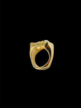 Load image into Gallery viewer, Square Signet ring