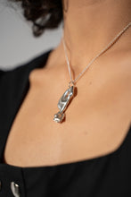 Load image into Gallery viewer, FALLOS pendant