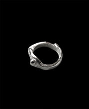Load image into Gallery viewer, EOS Ring