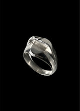 Load image into Gallery viewer, THEMIS Signet Ring