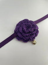 Load image into Gallery viewer, Knitted flower collars