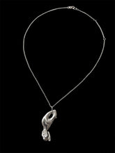 Load image into Gallery viewer, FALLOS pendant