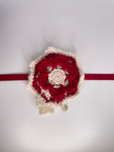 Load image into Gallery viewer, Knitted flower collars