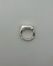 Load image into Gallery viewer, Square Drop ring
