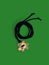 Load image into Gallery viewer, 3D Flower Choker
