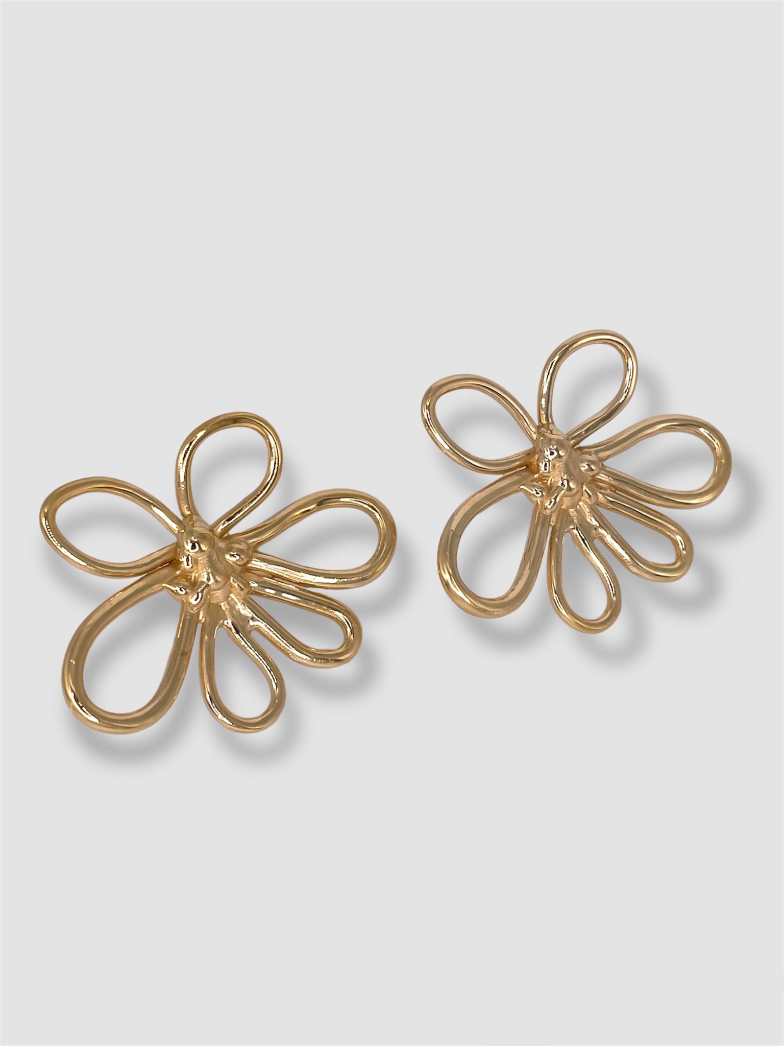 Buy Punk Flower Daisy Earrings Gold Metal Flower Earrings Vintage Pearl Floral  Earrings Large Flower Studs Jewelry for Women and Girls Gifts Online at  desertcartINDIA