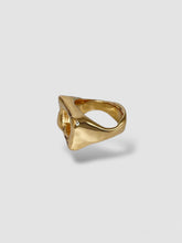 Load image into Gallery viewer, Square Signet ring
