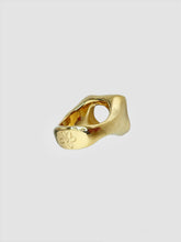 Load image into Gallery viewer, Square Signet ring
