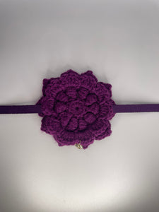 Knitted flower collars