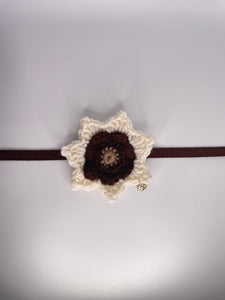 Knitted flower collars