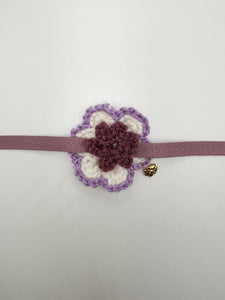 Knitted flower collars