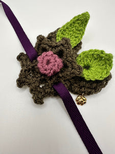 Knitted flower collars