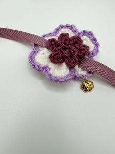 Knitted flower collars